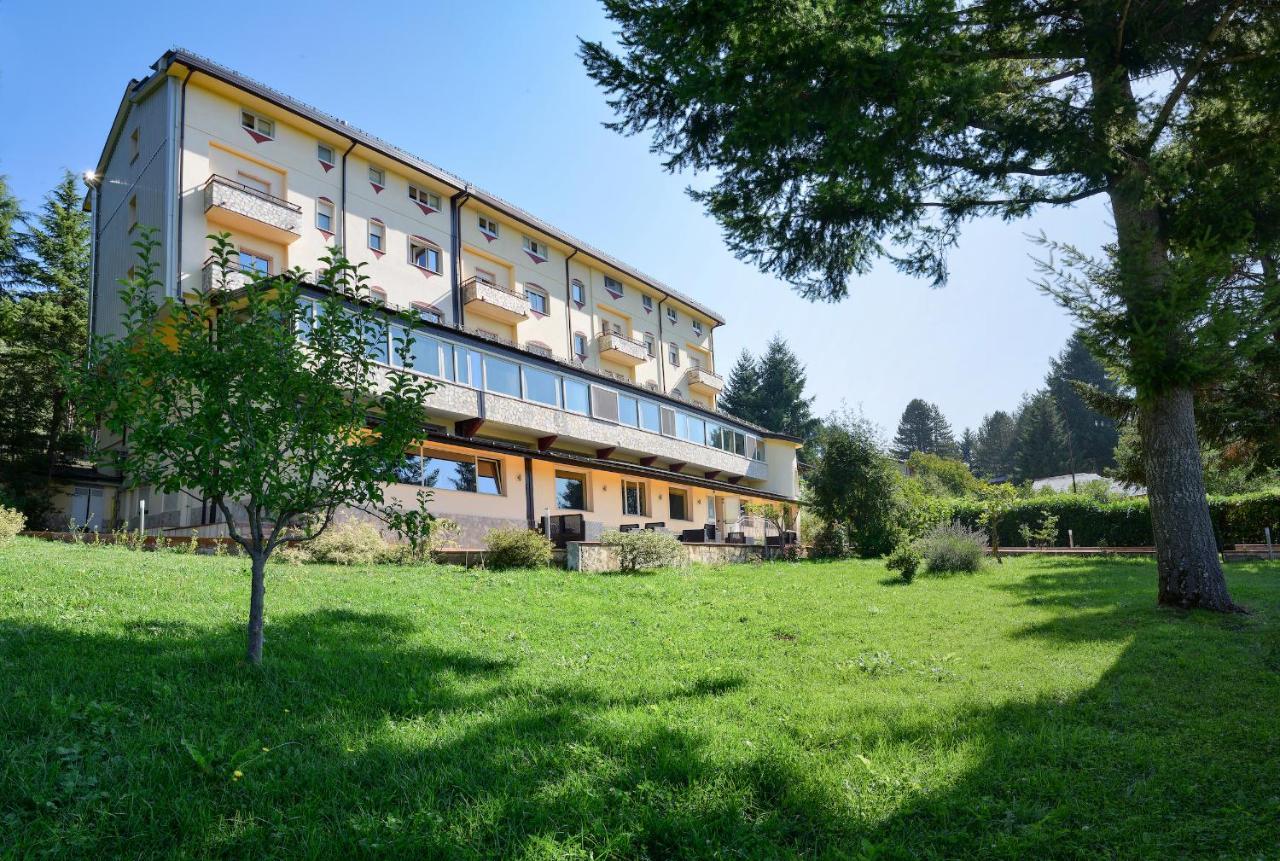 Hotel Park 108 Sport&Wellness Lorica Bagian luar foto